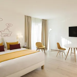 4* Отель The Passage - Urban Retreat